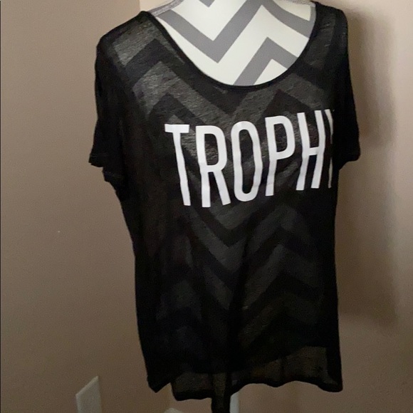 Trophy tee - Picture 2 of 3